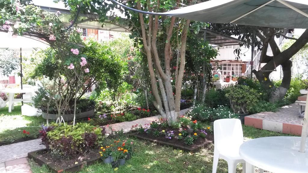 Hostal El Parque Табабела Екстериор снимка
