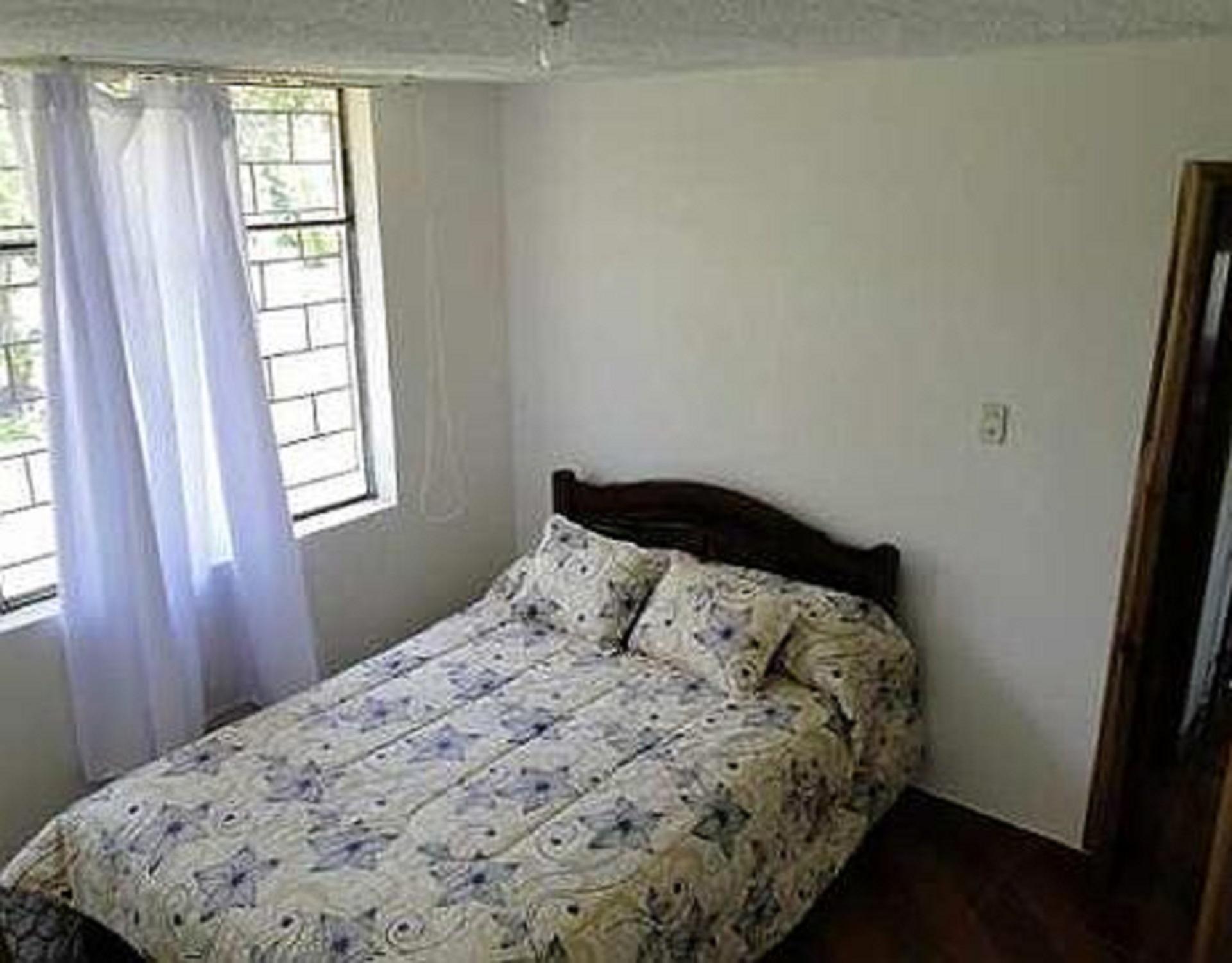 Hostal El Parque Табабела Екстериор снимка