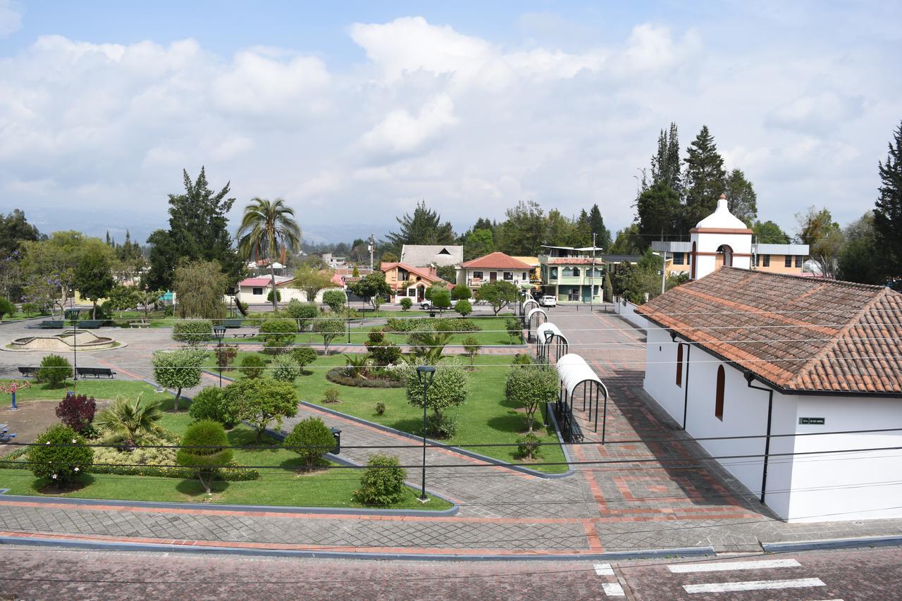 Hostal El Parque Табабела Екстериор снимка
