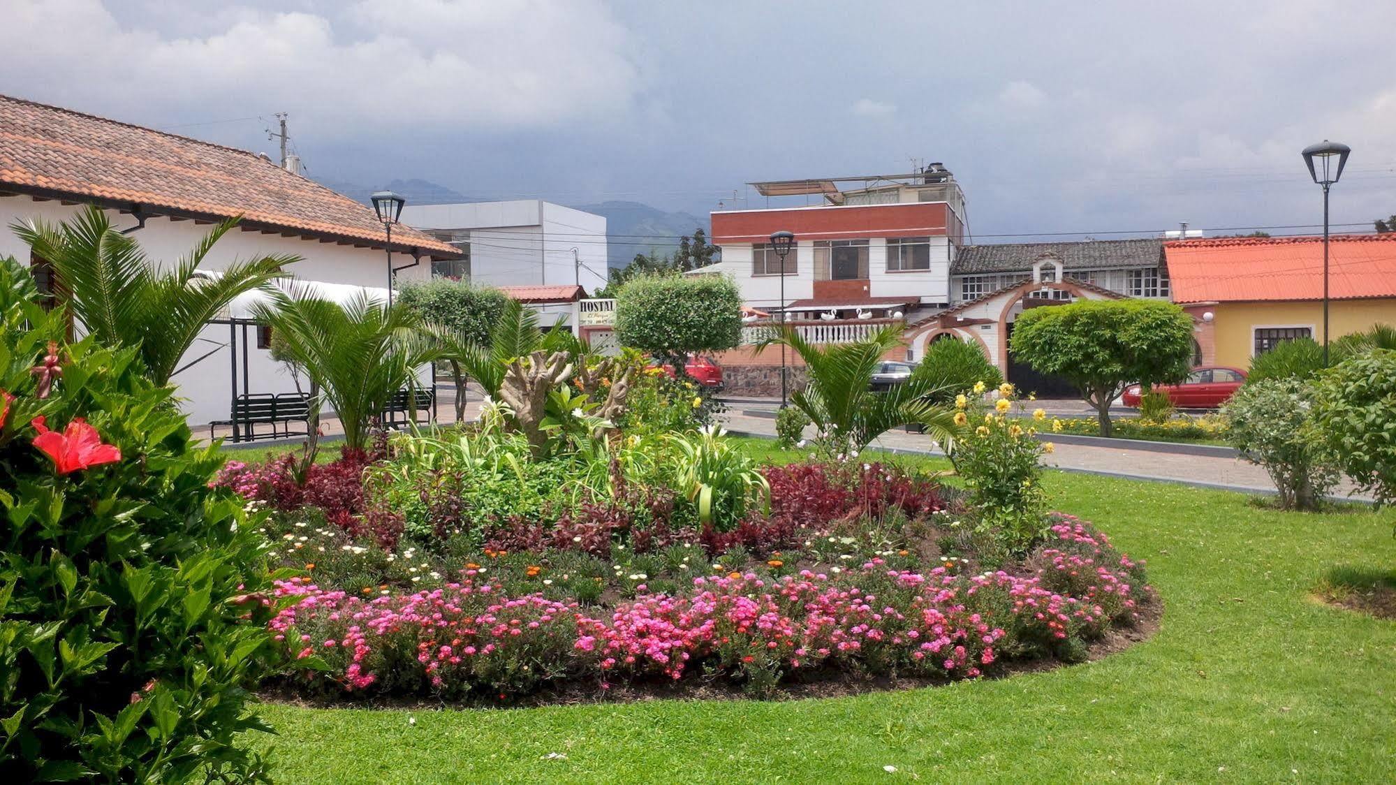 Hostal El Parque Табабела Екстериор снимка